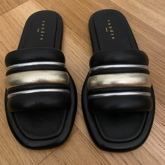 Stylish slides - Picture 1 of 2